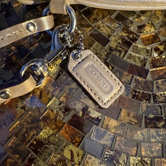 Largest Vintage Coach Gold Wristlet with Shimmery Finish - Picture 6 of 11